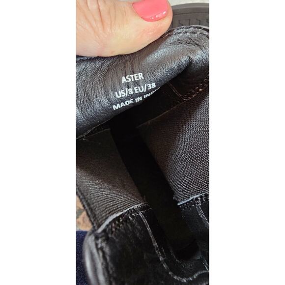 NEW Saint G Aster Black Leather Handcrafted Chelsea Boots Ankle Booties sz 8 - Picture 6 of 7